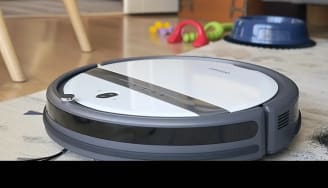 Best Robot Vacuums for Pet Hair in 2024